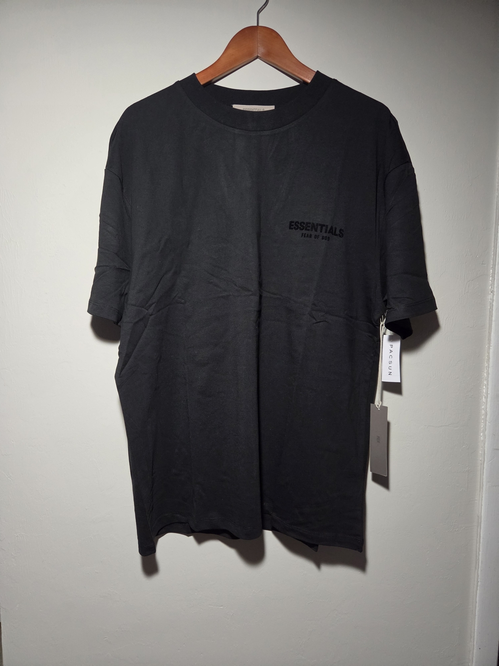 Fear of God Black ESSENTIALS Short Sleeve Logo Tee
